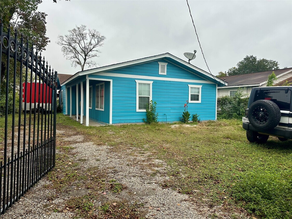 Primary Photo - 4123 Littlecrest Rd