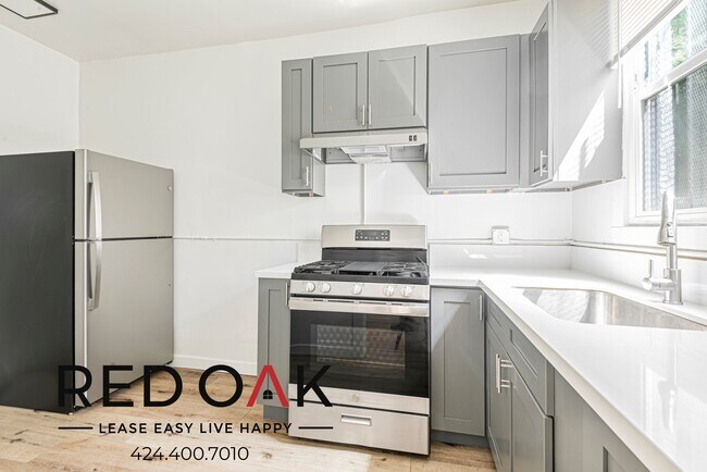 Foto del edificio - 960 S Oxford Ave