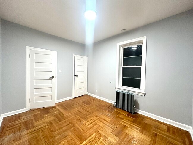 Building Photo - 302-304-304 N 3rd St
