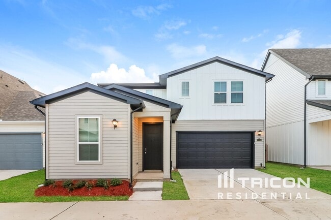 Building Photo - 22806 Terrazzo Dr