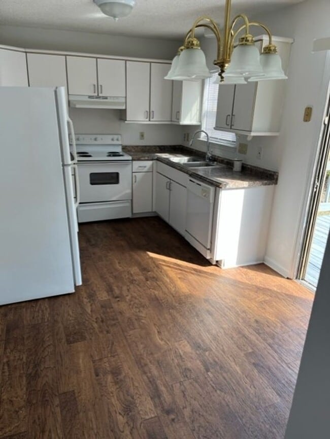 Foto del edificio - Available 3 bedroom/ 2 bathroom Home!