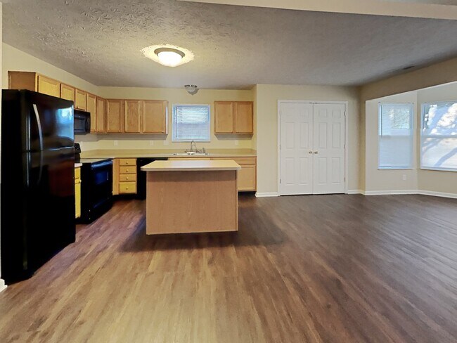 Building Photo - 12256 Carriage Stone Drive