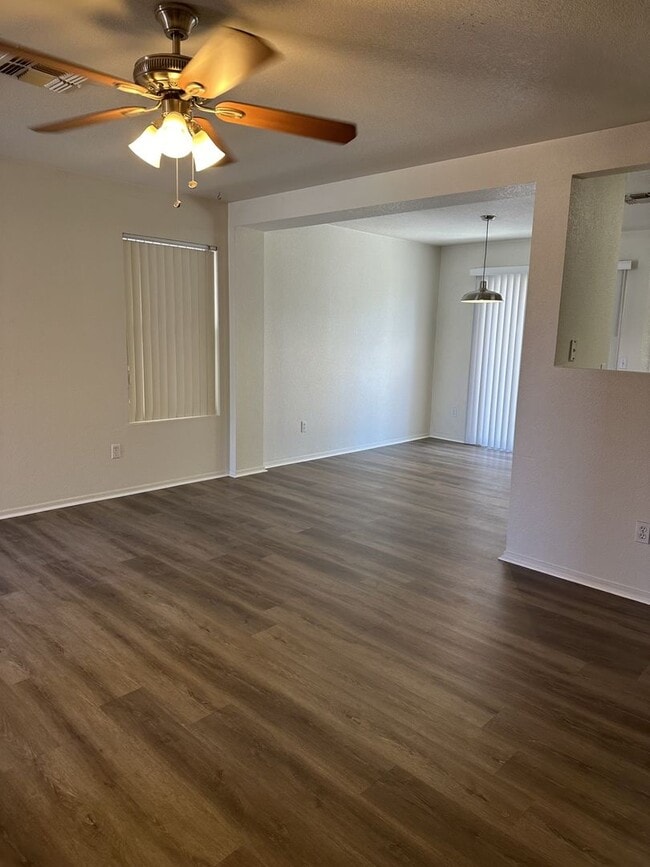 Foto del edificio - 2 bedroom El Mirage rental with move in sp...