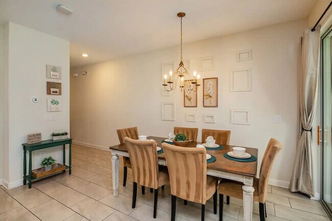 Foto del edificio - 4803 Dedication St