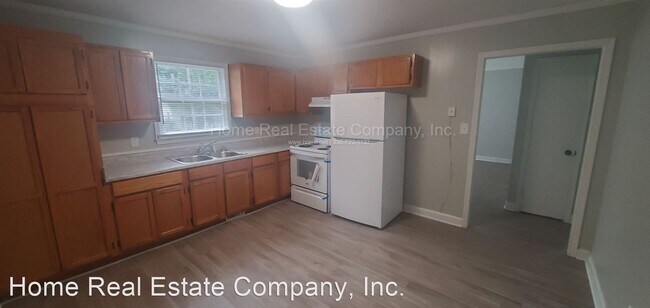 Building Photo - 3 br, 1.5 bath House - 730 Laurel Street