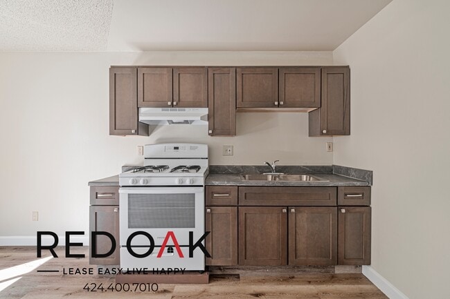 Foto del edificio - 12883 San Fernando Rd