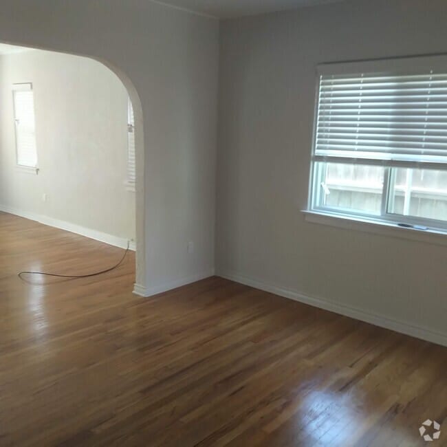 Dining Room - 1748 Wellesley Ave