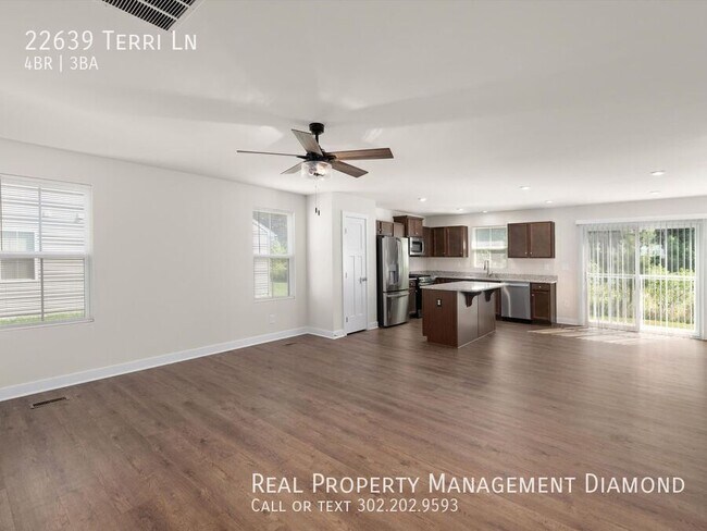 Building Photo - 22639 Terri Ln
