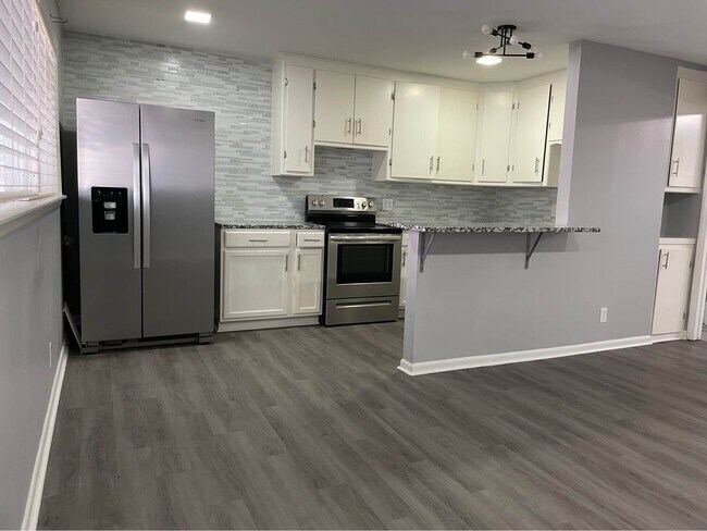 Foto del edificio - 3220 S Knoxville Ave