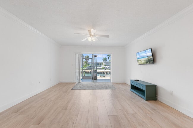 Building Photo - 109 Wettaw Ln