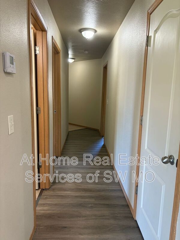 Foto del edificio - 616 S Rilynn