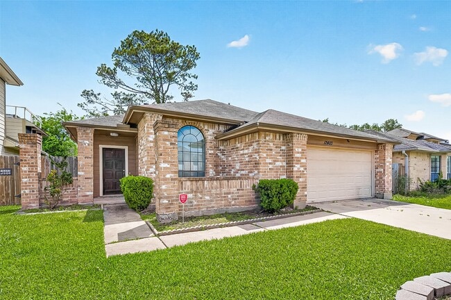 Building Photo - 12403 Meadow Ridge Dr