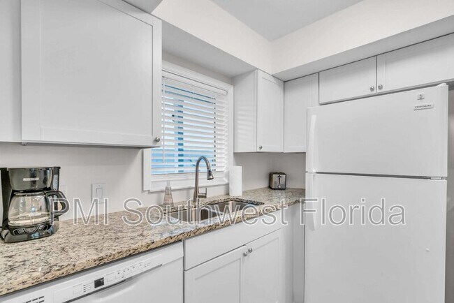 Foto del edificio - 1670 Laurel St