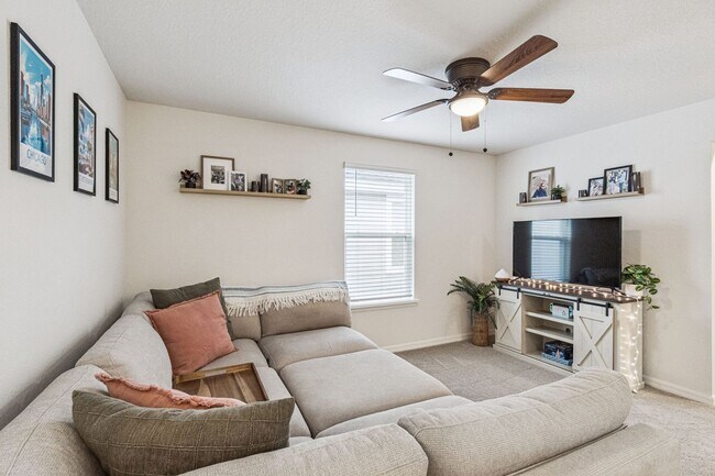 Foto del edificio - Beautiful 3/2.5/2 Home in St. Cloud