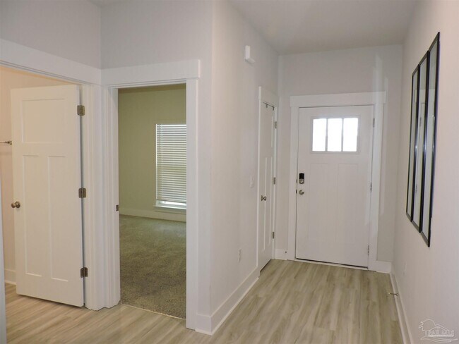 Foto del edificio - 5851 Sargassum Ln