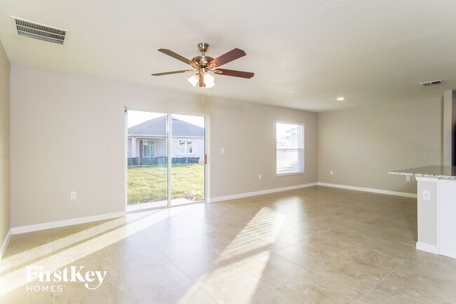 Foto del edificio - 341 S Haven Ct