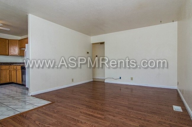 Building Photo - 778 W 300 N