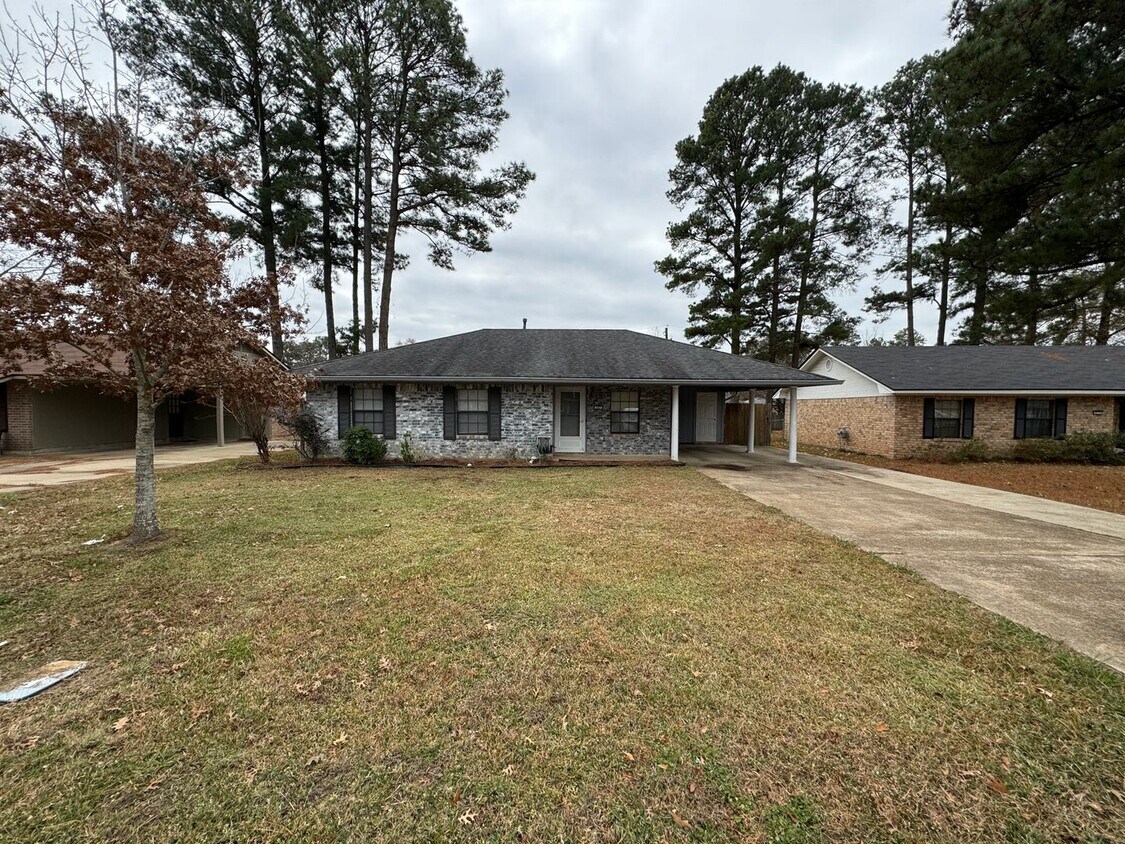 437 Cherry Oak Ln, Haughton, LA 71037 House Rental in Haughton, LA