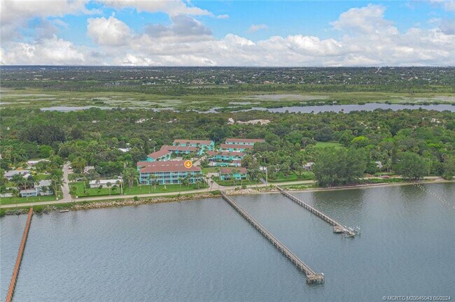 Foto del edificio - 13525 S Indian River Dr