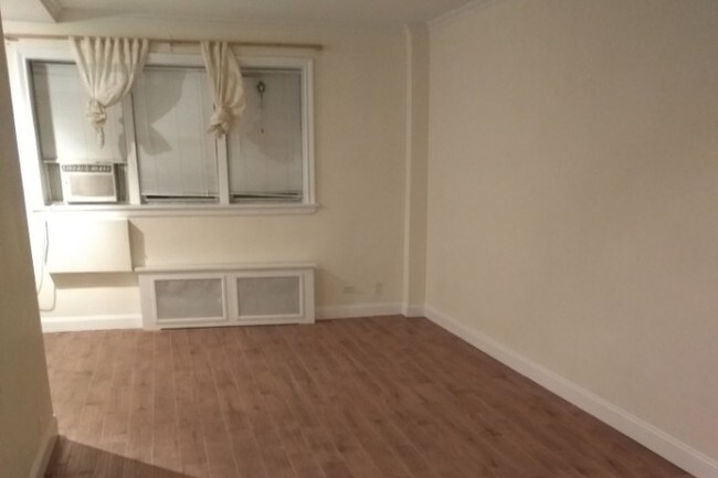 Main Living Area - 495 E 7th St