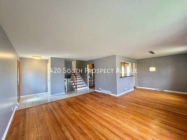 Building Photo - 420 S Prospect Ave