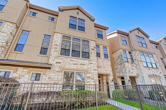 Building Photo - 5211 Eigel St