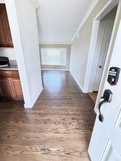 Building Photo - 806 Fairway Ct
