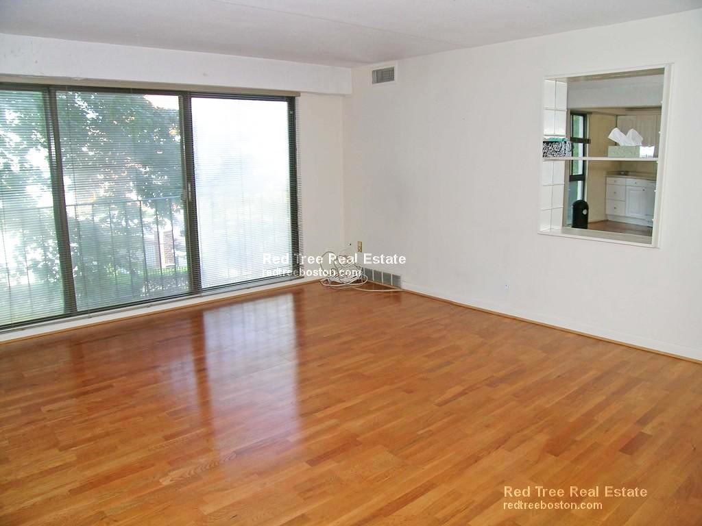 Primary Photo - 55 Sewall Ave