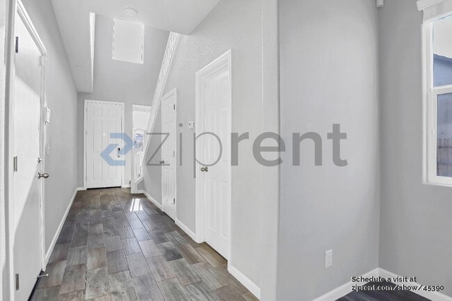 Building Photo - 3384 Amanecer Ave