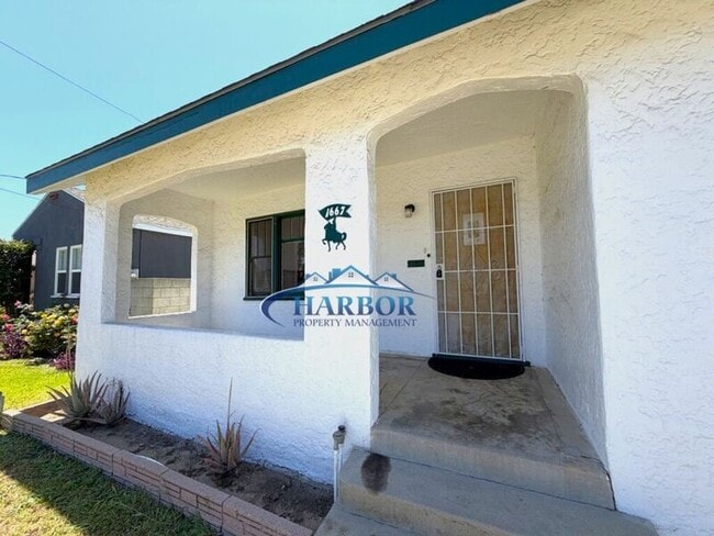 Building Photo - 1667 N Lagoon Ave