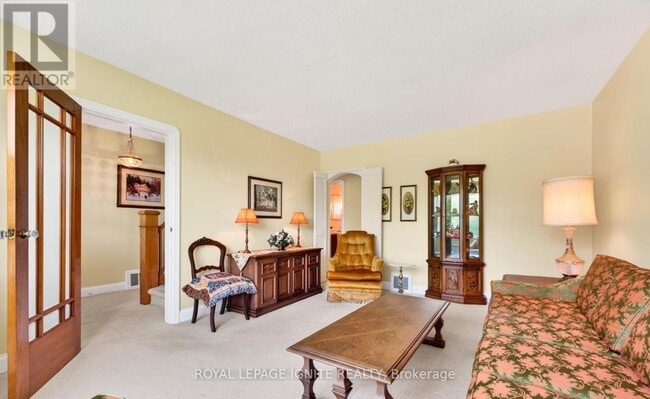 Photo du bâtiment - 820 Simcoe St N