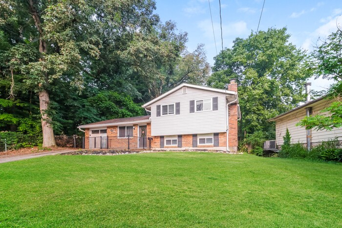 Primary Photo - Cincinnati Split-Level Home in Cincinnati, OH