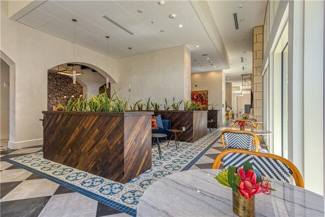 Foto del edificio - 702 E 11th St