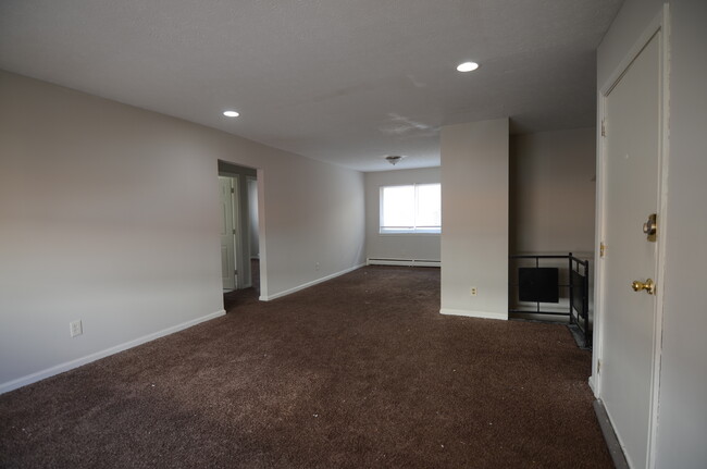 Building Photo - 6110 Stover Ave
