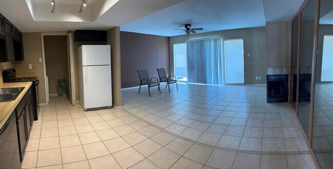 Building Photo - 14777 Wunderlich Dr