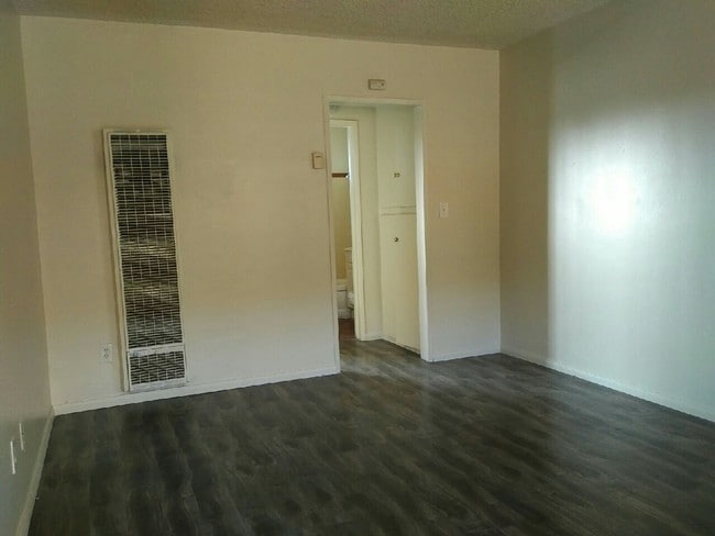 Livingroom - 3155 El Segundo Blvd