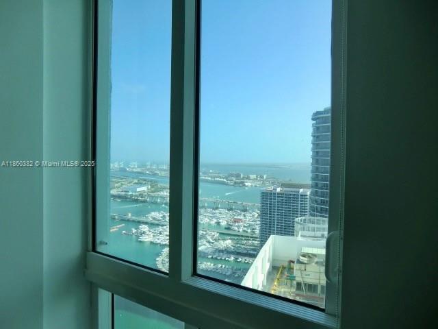 Foto del edificio - 1900 N Bayshore Dr