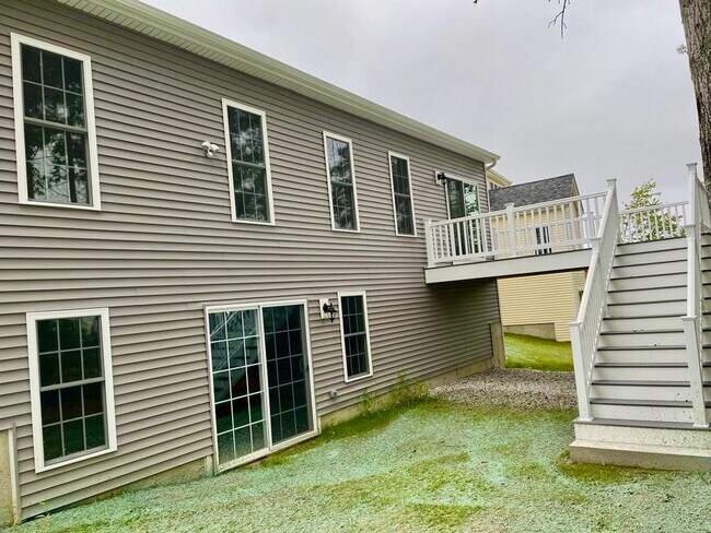 Building Photo - 64 Tea Party Dr