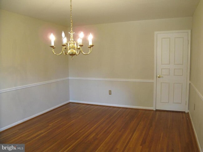 Building Photo - 8835 Tuckerman Ln