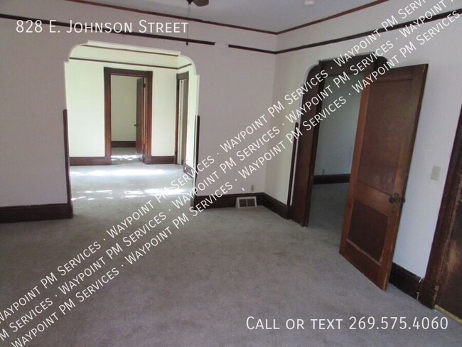 Foto del edificio - 828 E Johnson St