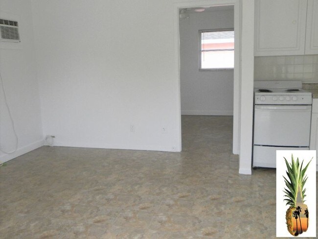 Building Photo - 283 Cocoanut Ave
