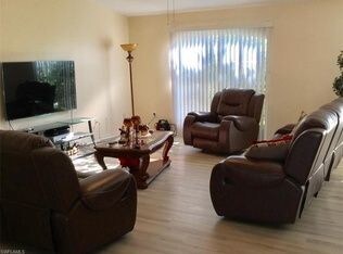 Building Photo - Cape Coral family home