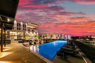 Building Photo - Edison Austin