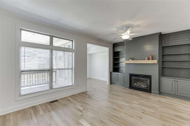 Building Photo - 10674 Weir Way