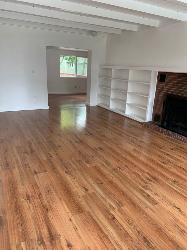 Building Photo - 2844 Scandia Way Carmichael CA 95608