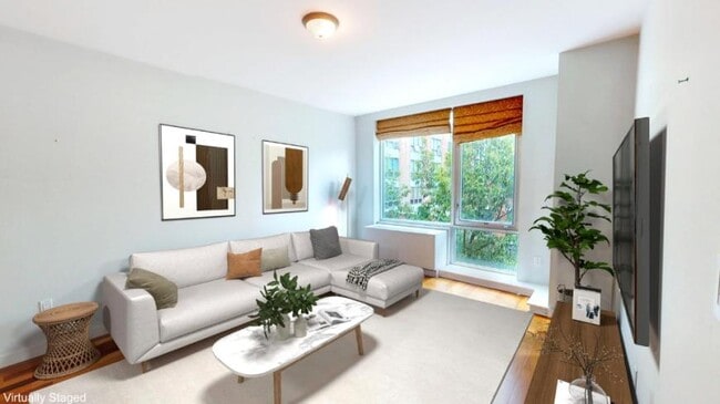 Building Photo - 1 bedroom in LONG ISLAND CITY NY 11101