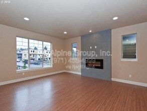 Building Photo - 14323 SW Compass Dr