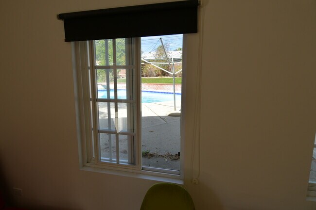 Foto del edificio - 1710 Oakwood St
