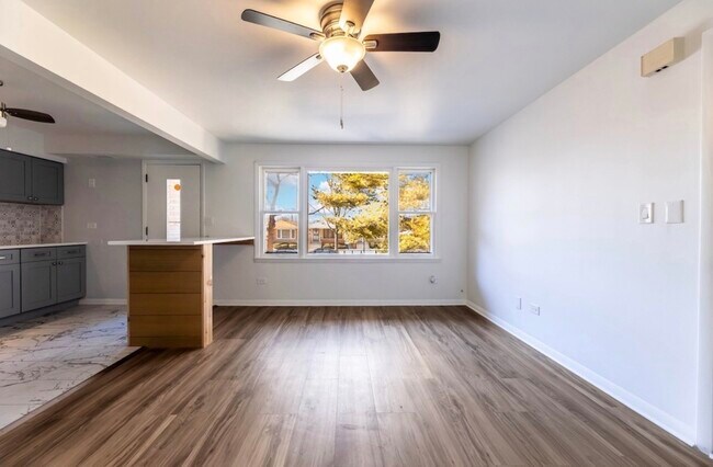 Foto del edificio - 6419 S Oak Park Ave
