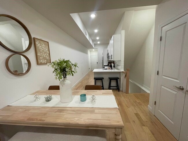 Foto del edificio - 27 Belmont Ave